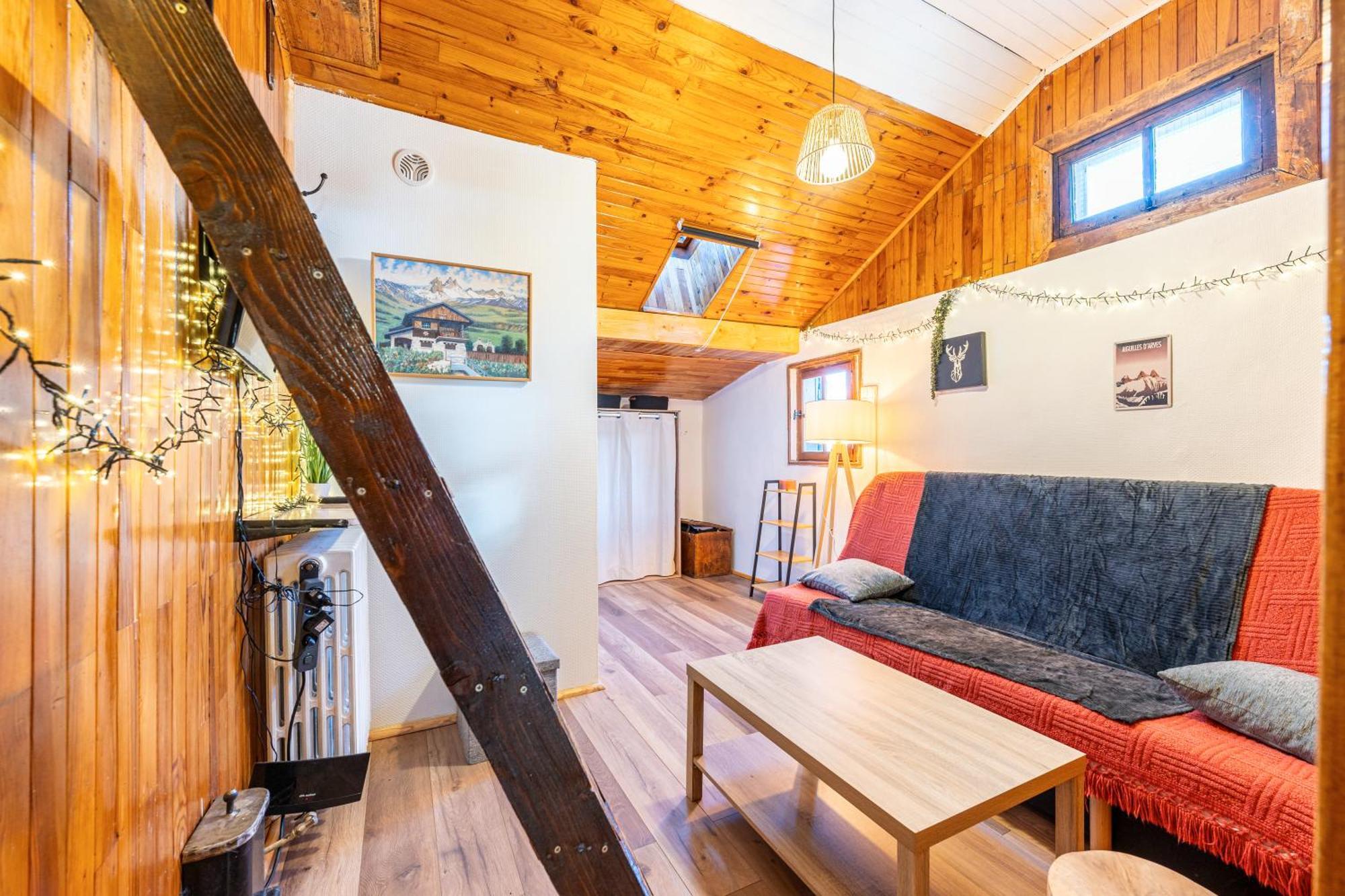 Les Aiguilles Chalet *